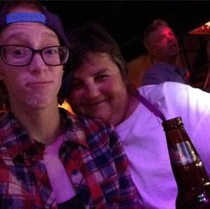 Meet your Posher, Robin